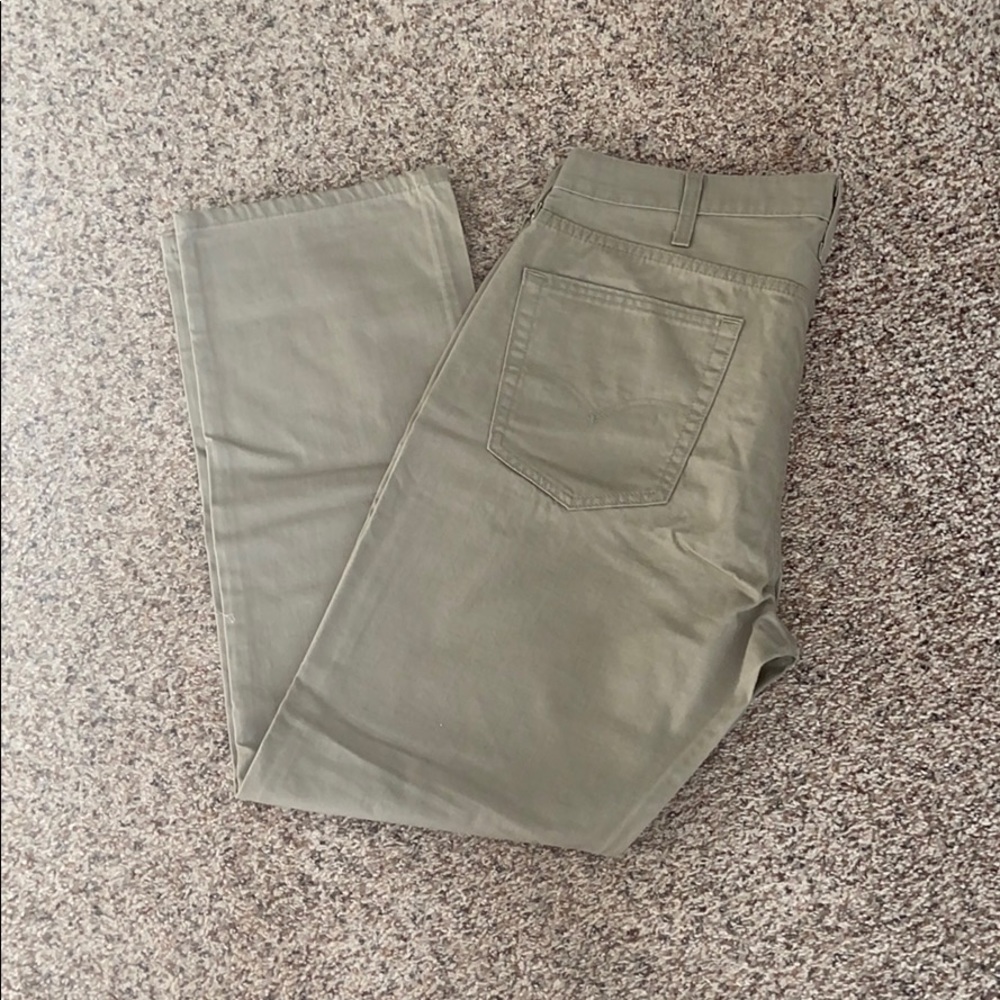 Levi’s Khaki Pants